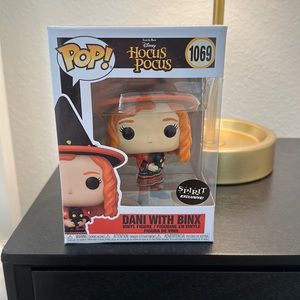 Funko Pop Hocus Pocus Dani with Binx